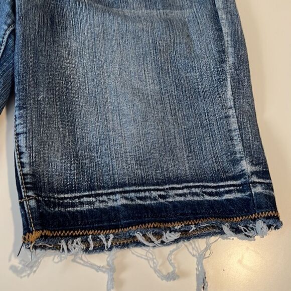 South Pole Jeans Co Distressed Hem Stitch Detail Denim Shorts Size 15 - Picture 4 of 15